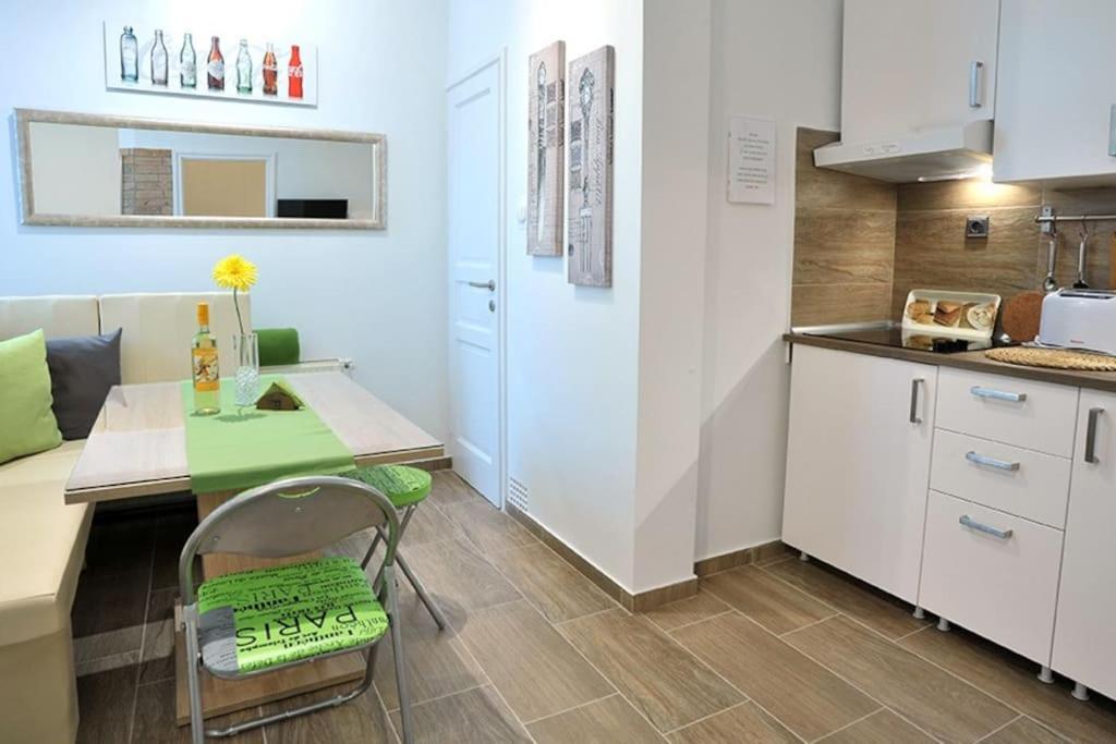Jazz! Super Cozy Downtown Apartament *