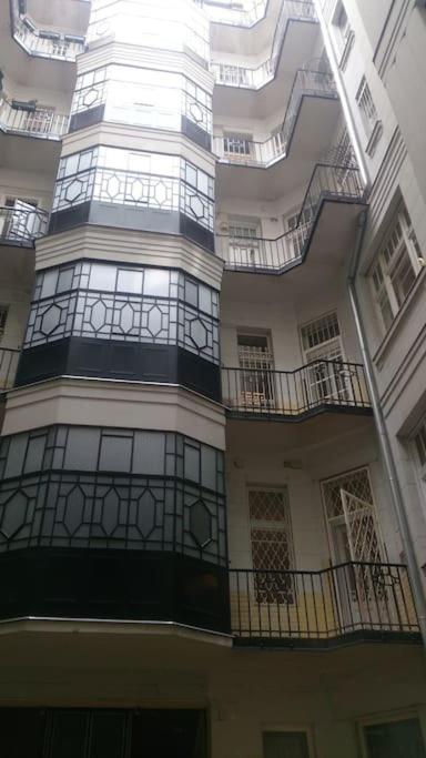 Jazz! Super Cozy Downtown Apartament Budapesta